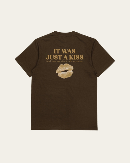 T-SHIRT CASTANHA KISS